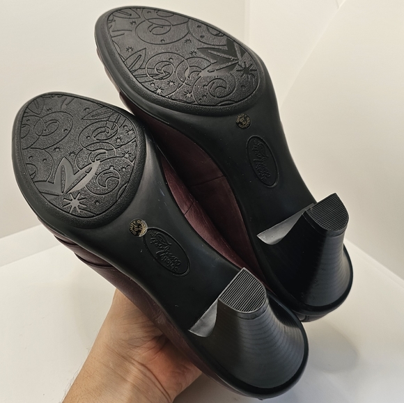 Strictly Comfort Burgundy Heels Peep Toe Size 8 - Picture 2 of 11